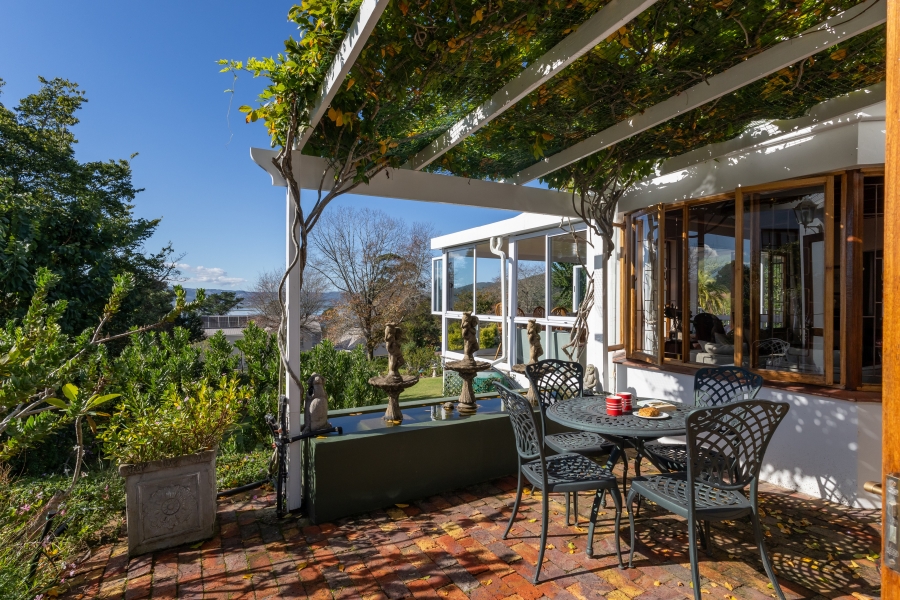 4 Bedroom Property for Sale in Belvidere Estate Western Cape